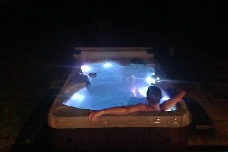 Forest Sweet Retreat Hot Tub & Wood Fired Sauna Ucluelet Luaran gambar