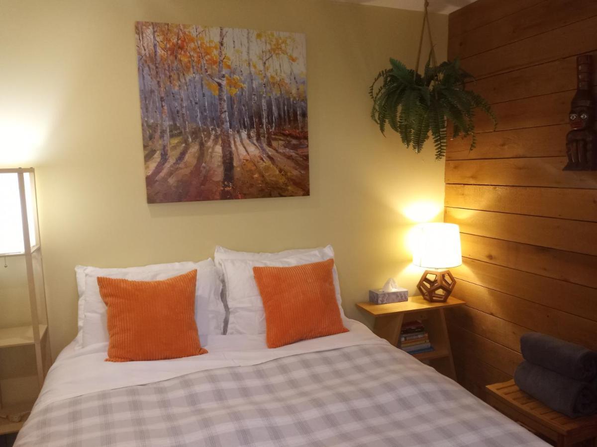 Forest Sweet Retreat Hot Tub & Wood Fired Sauna Ucluelet Luaran gambar